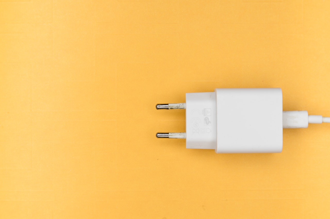Fast charger on a yellow background